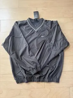 ナイキゴルフ　Nikegolf グレー Vネックジャケット　サイズM 新品