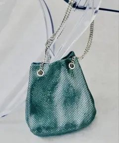 Item thumbnail for item feb6d340-c33f-4593-8887-c02783abe88b