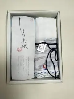 今治製の高品質な綿製の青色系模様ウォッシュタオルセット