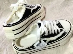 新品未使用 ★ スリッポン型 厚底スニーカー BLACK