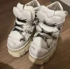 ニューロック ブーツ・革靴