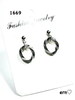 1669 シルバー　フープ　ひねり　小ぶり　ピアス　イヤリング　ハンドメイド