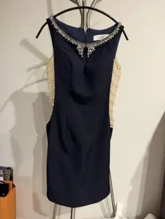 ANGEL Rビーズ装飾付きネイビードレス