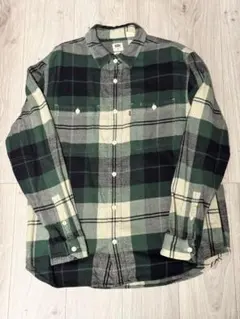 Levi's 緑黒チェックネルシャツ Mサイズ