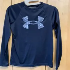 Under Armour 黒 長袖シャツ YLG 150