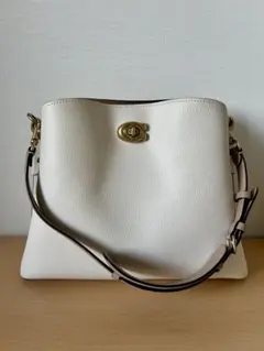 Item thumbnail for item 5b248c11-fa53-4385-8a2a-8d575ab06a8e