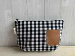 ハンドメイド黒チェック柄ポーチ〜