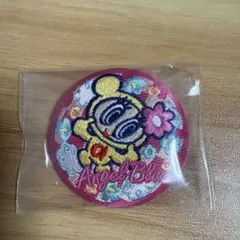 ナルミヤ刺繍缶バッジ ハナちゃん