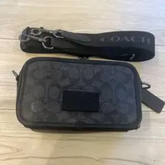 COACH ブラック ショルダーバッグ