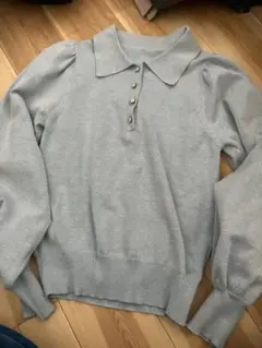 水色　ライトブルー　襟付きニット