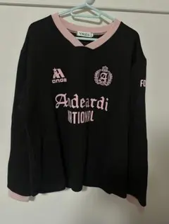 ブラック ピンク トレーナー