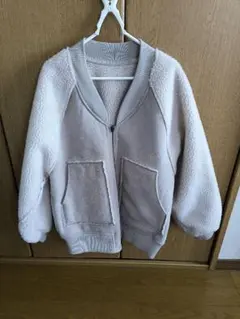 ｗｃｉｏｓｅｔリバーシブルボアブルゾンフェイクムートン、エスード