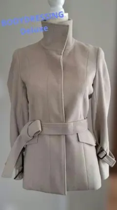 美品ボディドレ スタンドカラーハーフコート アンゴラ グレージュ ウエストベルト