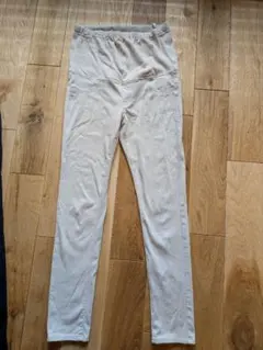 ユニクロ　ウルトラストレッチマタニティレギンスパンツ　М　ライトベージュ