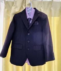 オリバーハウス フォーマルスーツ 120　男の子　ブラック/パープル