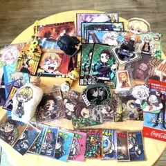 【まとめ売り】 鬼滅の刃 グッズ 37種類（39点）キーホルダー シール セット