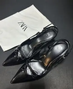 ZARA ブラック ポインテッドトゥ ハイヒール