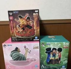 ワンピース 一番くじ　フィギュアとストラップセット