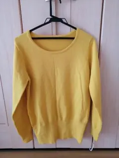 イエローニット 長袖 クルーネック