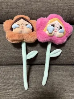 ポップマート クライベビー クライベイビー 花型ぬいぐるみ