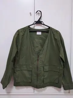 LOWRYS FARM♡ ジップアップノーカラージャケット♡グリーン系のサムネイル