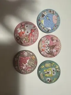 サンリオ　刺繍缶バッチ