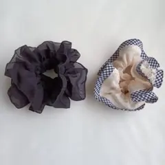 フリル付きシュシュ2個セット（黒・チェック）