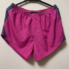 PUMA ピンク ランニングショーツ