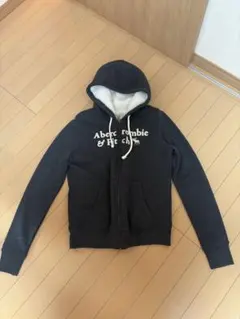 アバクロンビー&フィッチ パーカー