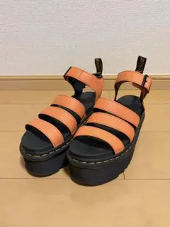 Dr. Martens 厚底サンダル オレンジのサムネイル