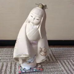 博多人形 女の子 美人もの 台座付き 昭和レトロ 日本人形 梅 花 着物