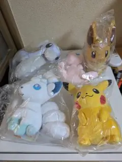 ポケモン ぬいぐるみ ピカチュウ ビクティニ にたものどうし ゾロア
