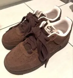 Nike Air Force 1 ブラウン スニーカー