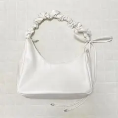 ホワイト 合成皮革 2wayショルダーバッグ ギャザーハンドル