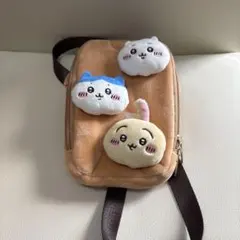 ちいかわキャラクターぬいぐるみ付きポーチ