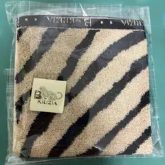 KRIZIA ヒョウ柄タオルハンカチ 新品 - メルカリ