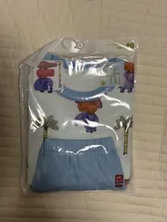 UNIQLO ベビーパジャマ 80サイズのサムネイル
