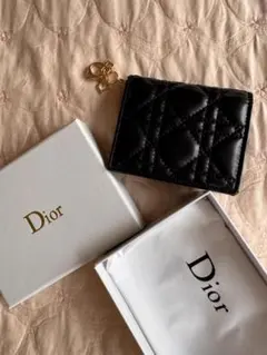 イントレチャートレザー二つ折り財布 ブラック 未使用品 箱・布袋付き