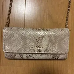 美品COLE HAAN ヘビ柄ショルダーウォレット