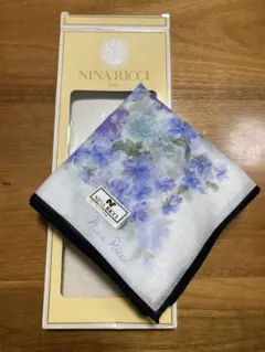 【ニナリッチ】レディースハンカチのサムネイル