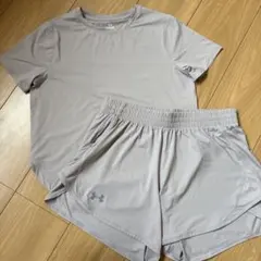 Under Armour グレージュ Tシャツ・ショートパンツセット Sサイズ