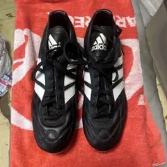 adidas サッカースパイク ブラック/ホワイトのサムネイル