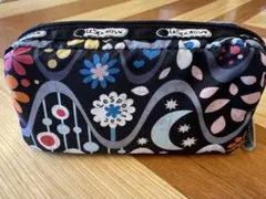 LeSportsac ポーチ 花柄 マルチカラーのサムネイル