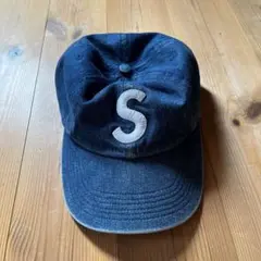 supreme sロゴ　キャップ