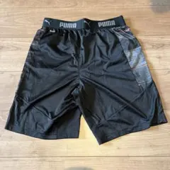 レ*ン様 PUMA DRYCELL ブラックショートパンツ