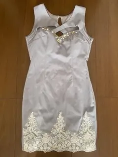 Jewels グレー ビジュー装飾 背中空きタイトドレス