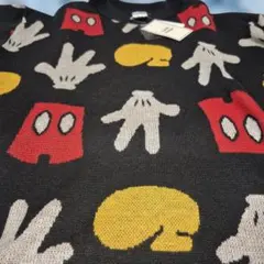 ミッキーマウス柄ニット