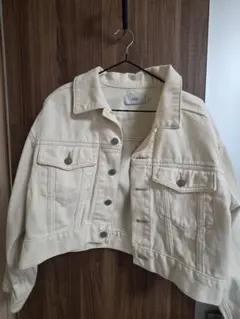 AZUL クリーム色 クロップドジャケット Mサイズ