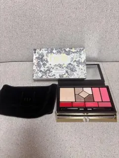 RMK 2017年クリスマスコフレ セダクティブラブパレット・ガーデン