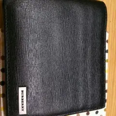 Burberryの折り畳み財布